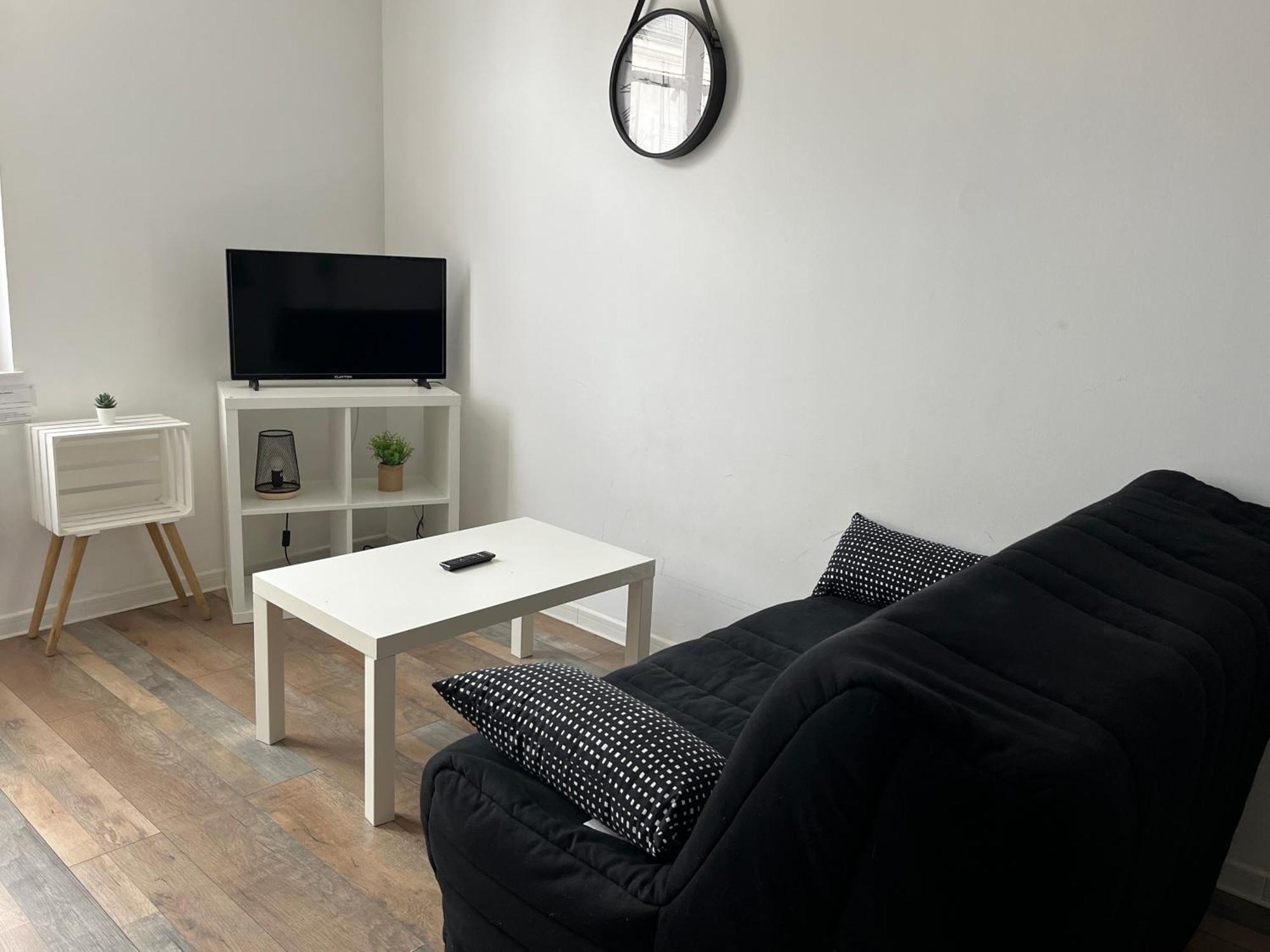 Residence 3 Studios De Charme Dans Centre Proche Cathedrale, Parking Possible A Prox Orleans Exterior photo